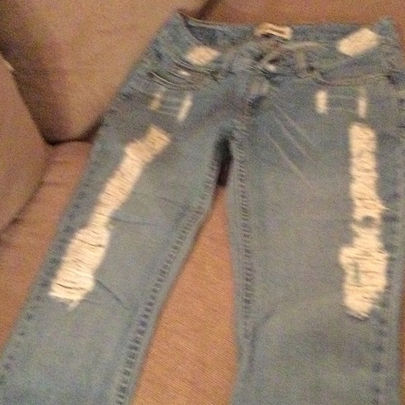 29L light wash gently used bootcut - Picture 2 of 4